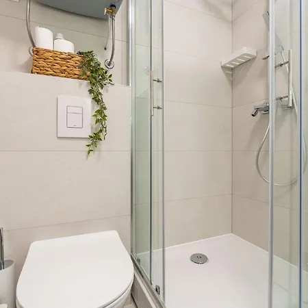 Modern Escape - Two Bedroom With Balcony Dubrovnik